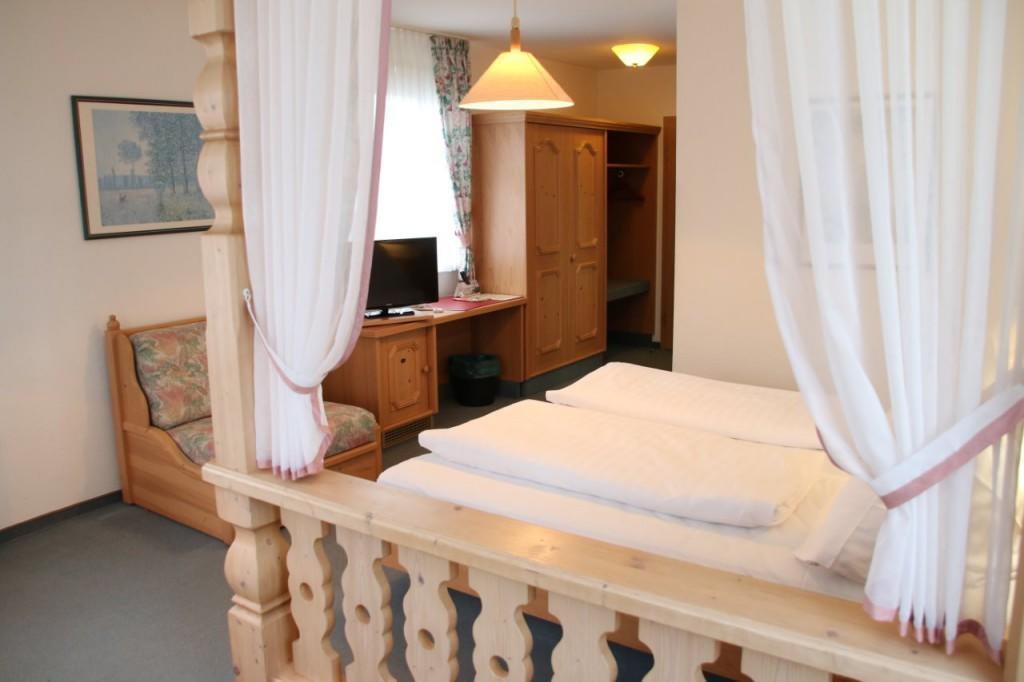 Landgasthof Hotel Bechtel Zella Eksteriør bilde